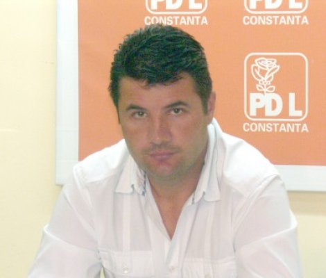 Roman caută soluţii pentru locuinţele de la Far, care se inundă la fiecare ploaie
